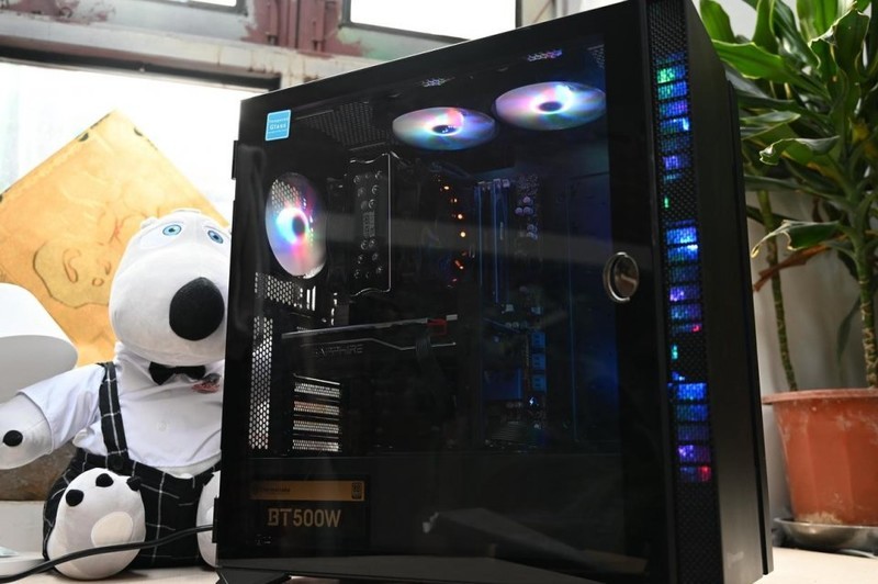 灵活设计任意改造，双面开门更易用，Tt曜越挑战者H6机箱体验