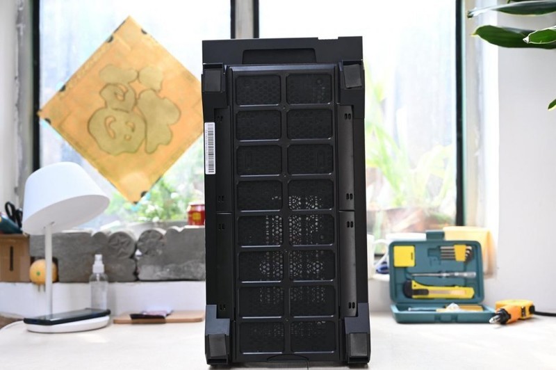 灵活设计任意改造，双面开门更易用，Tt曜越挑战者H6机箱体验