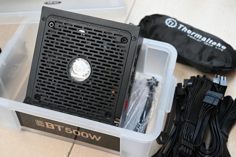 灵活设计任意改造，双面开门更易用，Tt曜越挑战者H6机箱体验