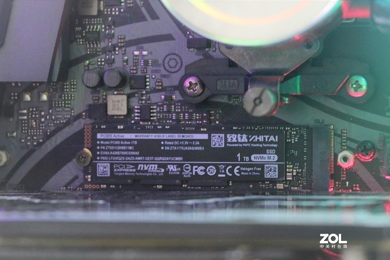 初体验1T致钛PC005