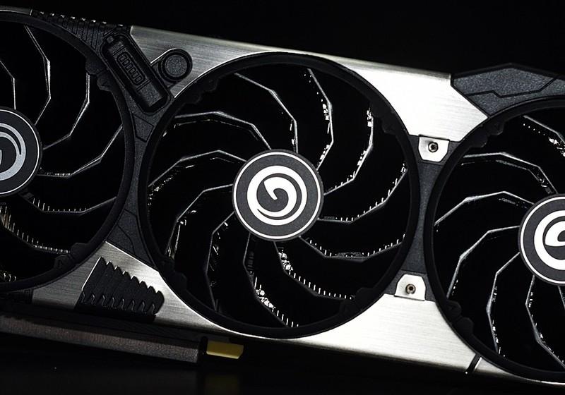 四核+8G内存的渣渣配置+影驰RTX3070Ti黑将OC 就能畅玩4K光追《控制》游戏大作