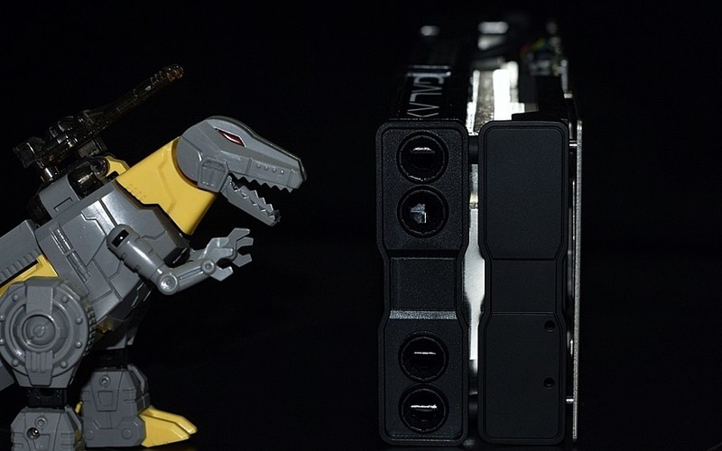 四核+8G内存的渣渣配置+影驰RTX3070Ti黑将OC 就能畅玩4K光追《控制》游戏大作