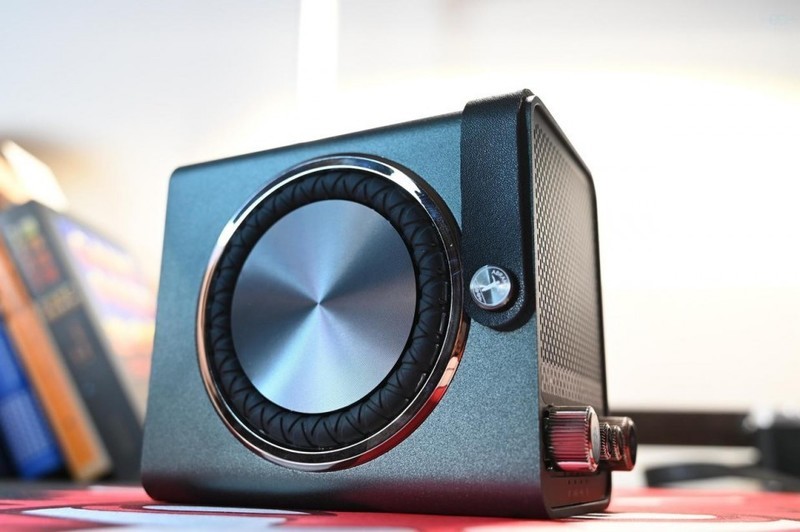 不止好听，唱K也不在话下，带上艾特铭客金刚6随处开趴