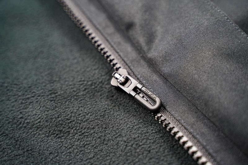 沙乐华抓绒冲锋衣——防水透湿，好看又舒适