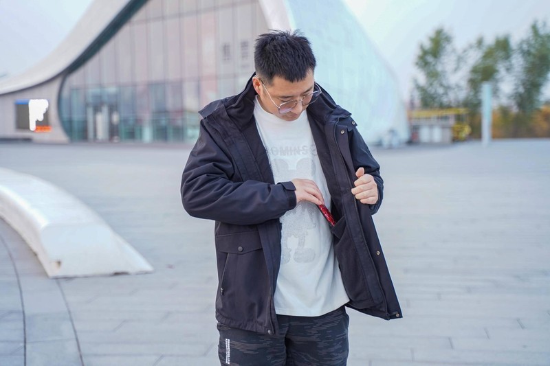 沙乐华抓绒冲锋衣——防水透湿，好看又舒适