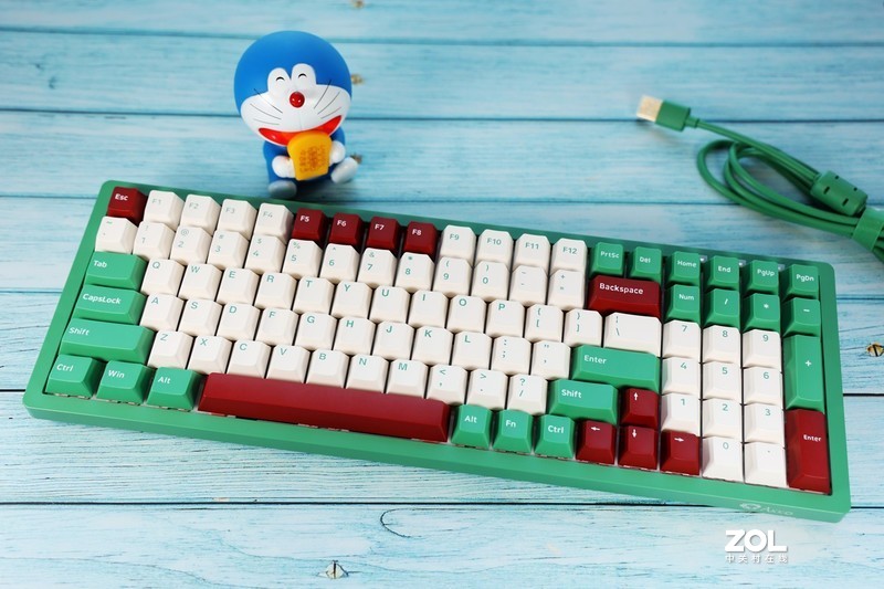 给你红豆奶绿般的甜蜜！聊一款性价比很高的入门级机械键盘——AKKO 3096 DS