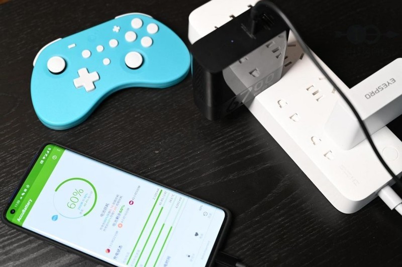 灵活易用，兼容性好，紫米50W双模充电器+充电宝体验