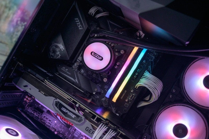 10900K内存搭配超频测试，七彩虹CVN捍卫者内存颜值标杆