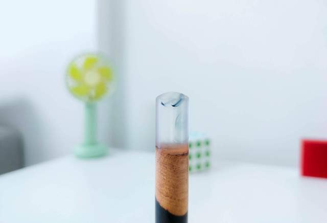 将树脂+实木+钢材结合在一起，笔下文创山水钢笔体验：东方美学