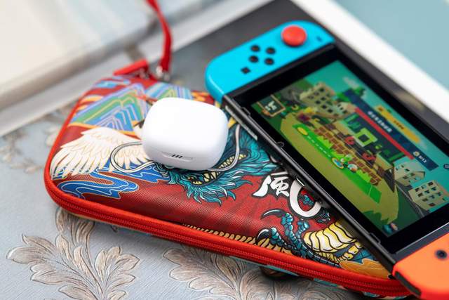 40dB主动降噪干掉烦人噪声，JBL LIVE PRO+耳机使用分享