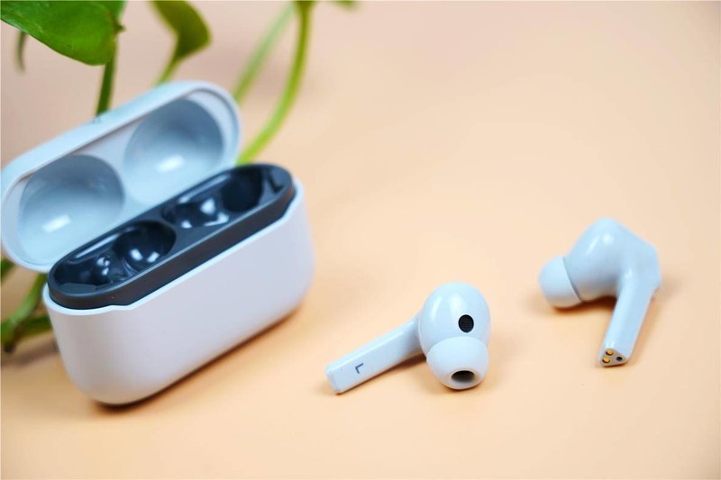 听声辨位再次加强，力助你吃鸡成功--银狐T1真无线蓝牙耳机分享