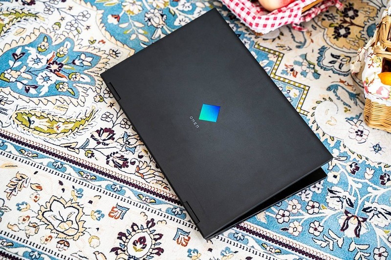 高颜值玩游戏如德芙般顺滑——暗影精灵6在此