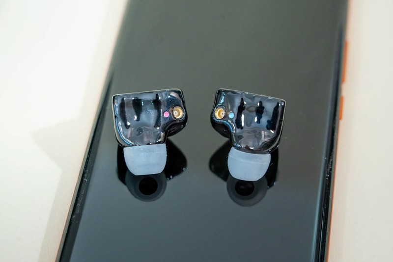 BGVP Q2s TWS耳机体验：高性价比的圈铁组合还能有线使用