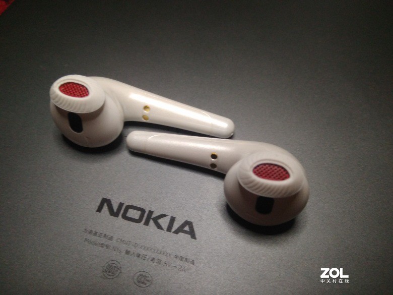 视听新体验，高颜值出门旅游必不可少：舒适豆ComfoBuds