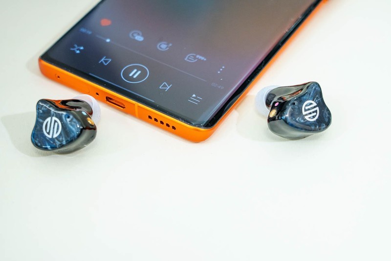 BGVP Q2s TWS耳机体验：高性价比的圈铁组合还能有线使用