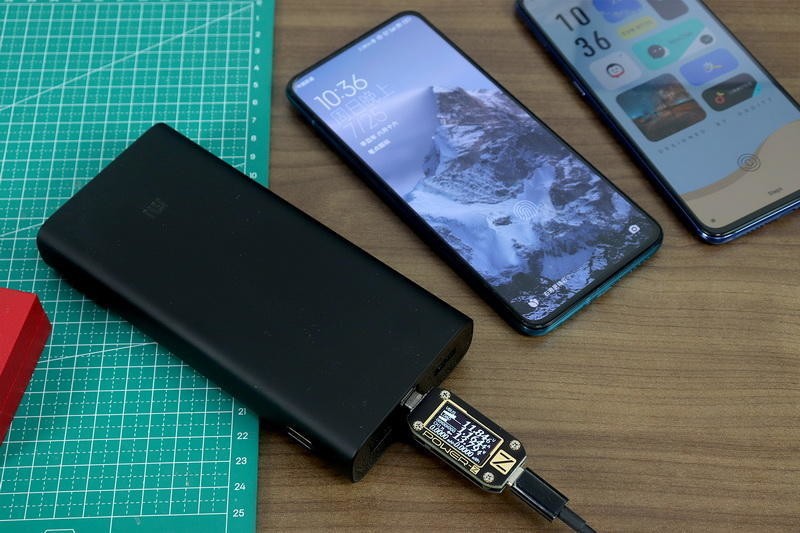 跨度6年，第三代更强？小米插线板20W快充版上手实测