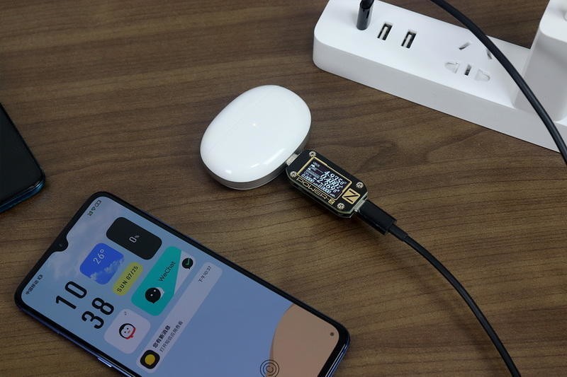 跨度6年，第三代更强？小米插线板20W快充版上手实测