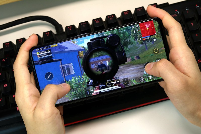 怎么选游戏手机？处理器散热续航很重要，realme真我GT Neo2评测