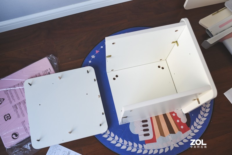 聊聊孩子为何一定要配人体工学桌椅，自购西昊三栖书桌才发现原因