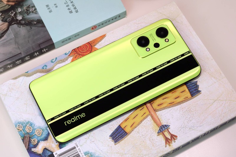 怎么选游戏手机？处理器散热续航很重要，realme真我GT Neo2评测