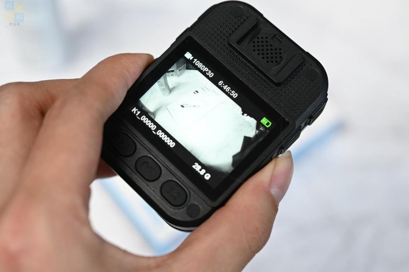 便捷耐用的工作伙伴，轻松记录现场环境，AEE记录仪体验