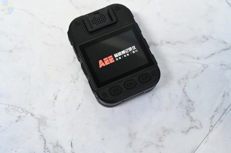 便捷耐用的工作伙伴，轻松记录现场环境，AEE记录仪体验