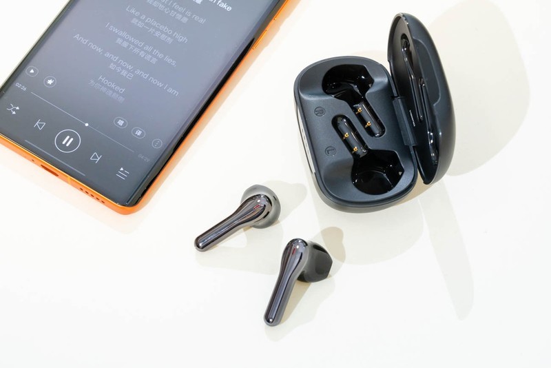 Tribit FlyBuds C2耳机评测：不仅颜值爆表，还有实力音质表现