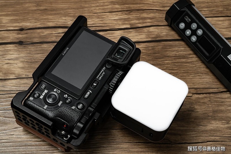 除了光圈快门感光度，学会用光更重要，斯莫格Vibe P80补光灯评测