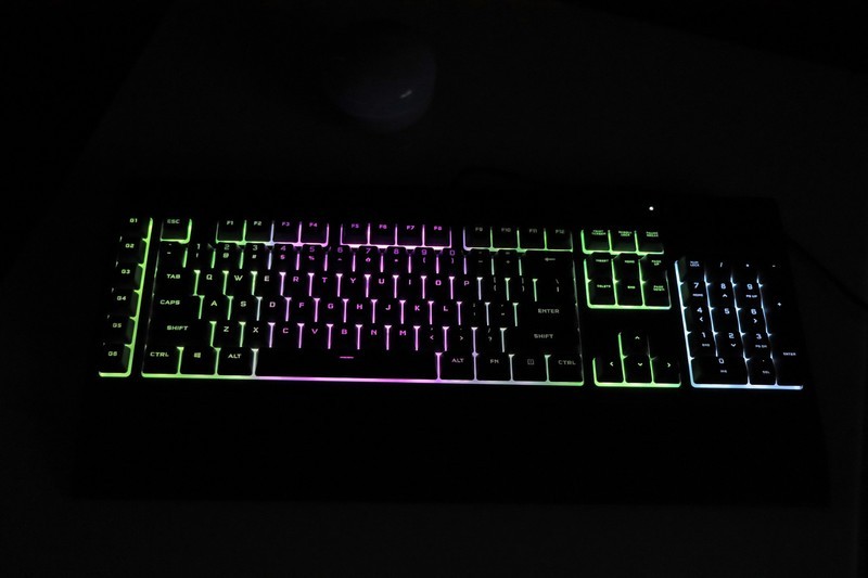 美商海盗船 Sabre RGB Pro Wireless & K55 RGB Pro 使用评测