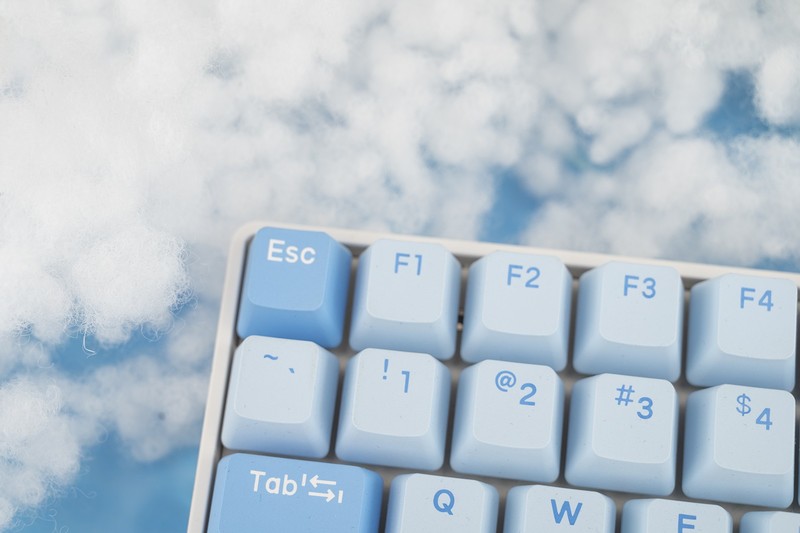 不做选择题，翱翔天空之畅快，三模可换轴达尔优A100机械键盘