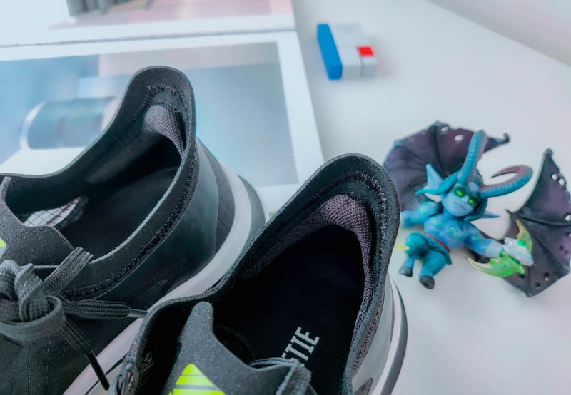 跑步也不会臭脚，FREETIE轻云缓震竞速跑鞋体验