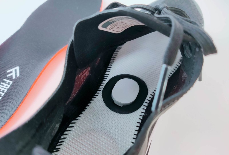 跑步也不会臭脚，FREETIE轻云缓震竞速跑鞋体验