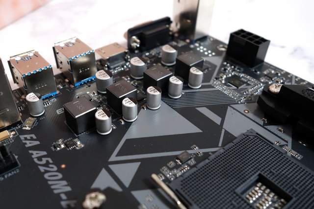 《战国无双5》总算来了，用艾尔莎EA A520M-E痛快割草