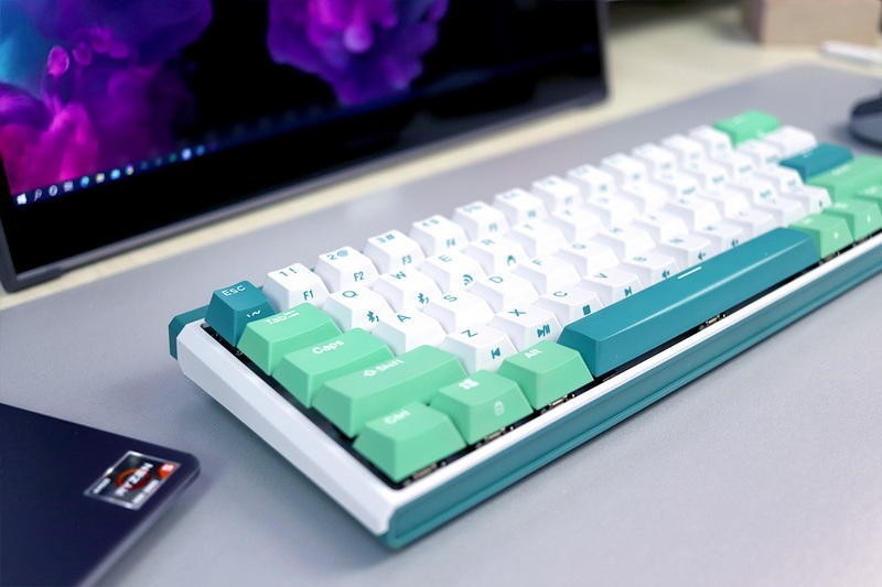 桌面薄荷，便携随心，杜伽K330w无线三模机械键盘体验