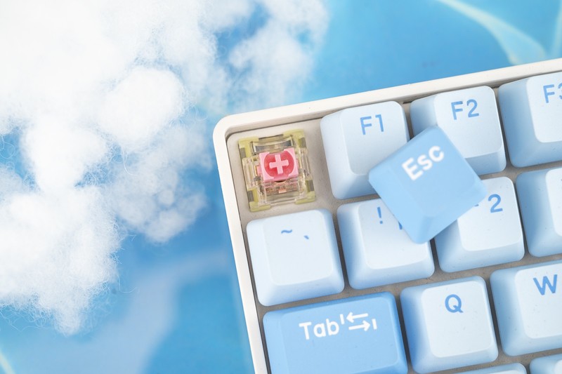 不做选择题，翱翔天空之畅快，三模可换轴达尔优A100机械键盘