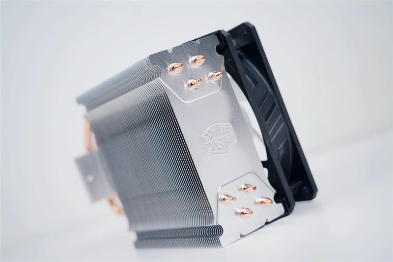 酷冷至尊NR200P机箱分享--颜值出色，符合预期