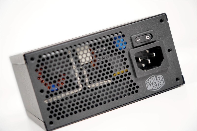 酷冷至尊NR200P机箱分享--颜值出色，符合预期