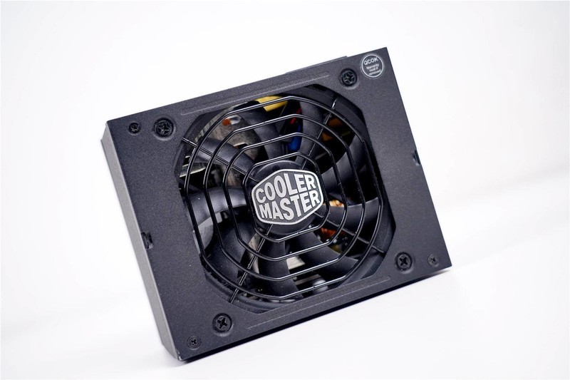 酷冷至尊NR200P机箱分享--颜值出色，符合预期