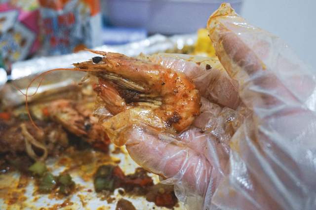 在家也能做烧烤玩烘焙，厨房全能选手——美的鸿蒙燃卡料理炉