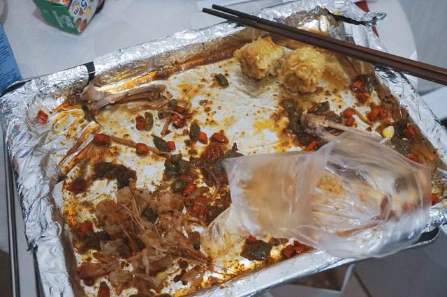 在家也能做烧烤玩烘焙，厨房全能选手——美的鸿蒙燃卡料理炉