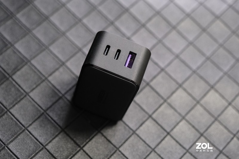 iPhone 13系列都要发布了，你还没用过氮化镓充电器？