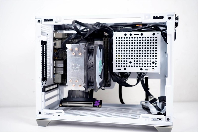 酷冷至尊NR200P机箱分享--颜值出色，符合预期