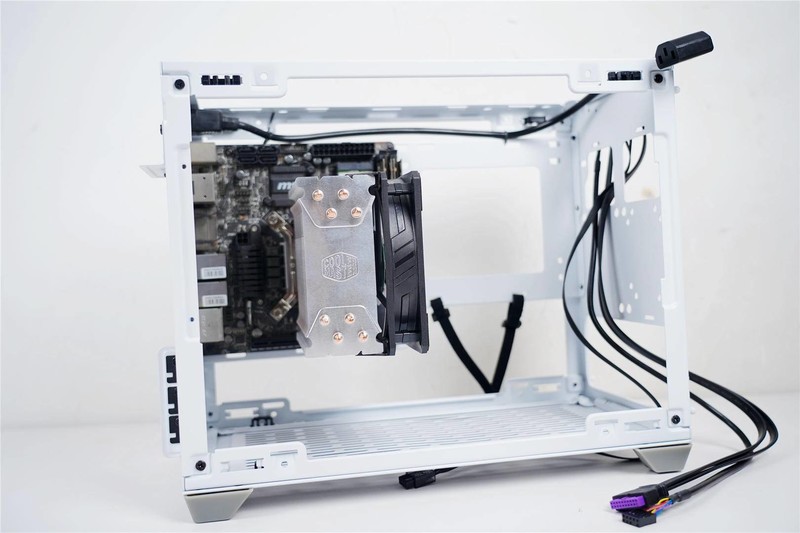 酷冷至尊NR200P机箱分享--颜值出色，符合预期