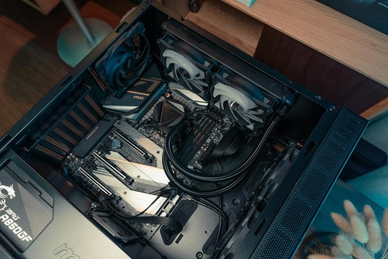 当价格优势不再DIY装机还有意义吗？微星MAG INFINITE无烬RS体验