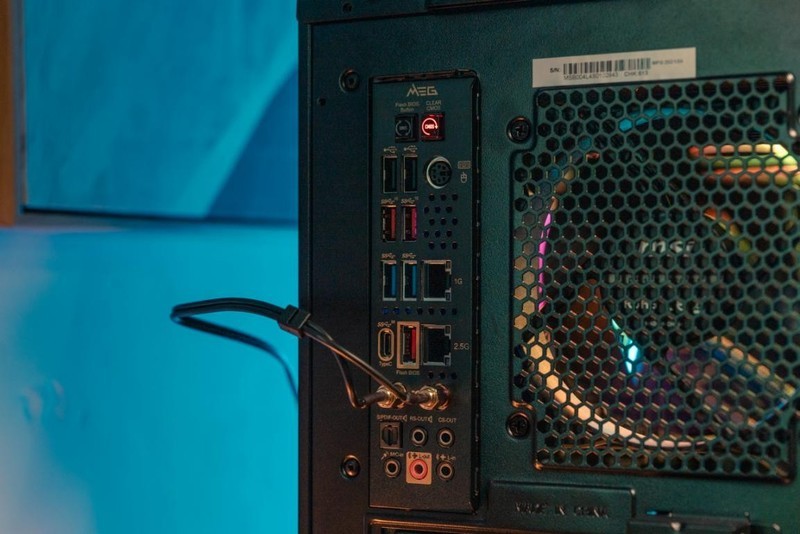 当价格优势不再DIY装机还有意义吗？微星MAG INFINITE无烬RS体验