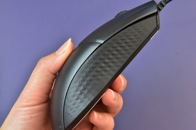 微星GM41游戏鼠标评测：轻量化、高性能、小厂价