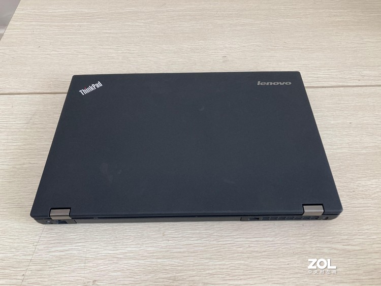 联想W541专业绘图机型,四代i7-4810M四级八线程 8G内存 256G固态硬盘