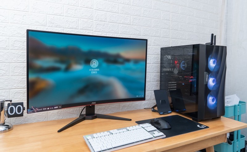 别用Ghost啦，小白安装纯净Win10教程，附游戏、剪辑电脑装机单分享