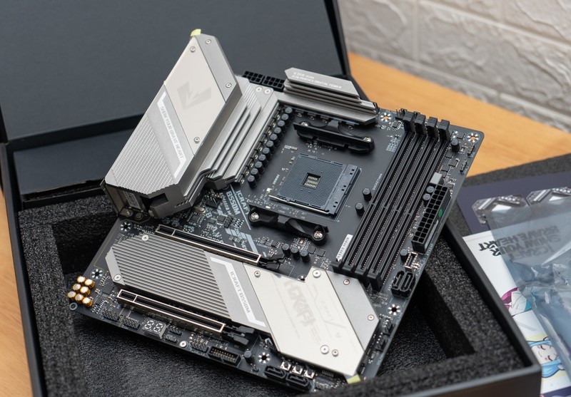 别用Ghost啦，小白安装纯净Win10教程，附游戏、剪辑电脑装机单分享