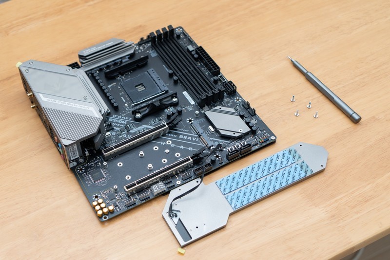 别用Ghost啦，小白安装纯净Win10教程，附游戏、剪辑电脑装机单分享